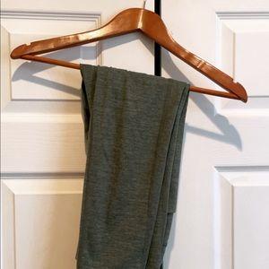 Gray Yoga Pants/leggings